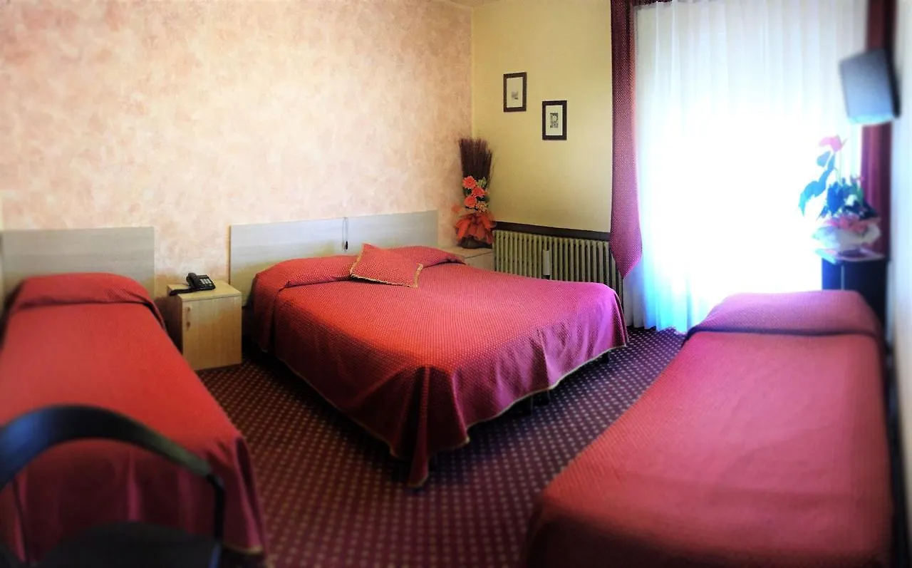 Hotel Belvedere Roana 3*,  Italia