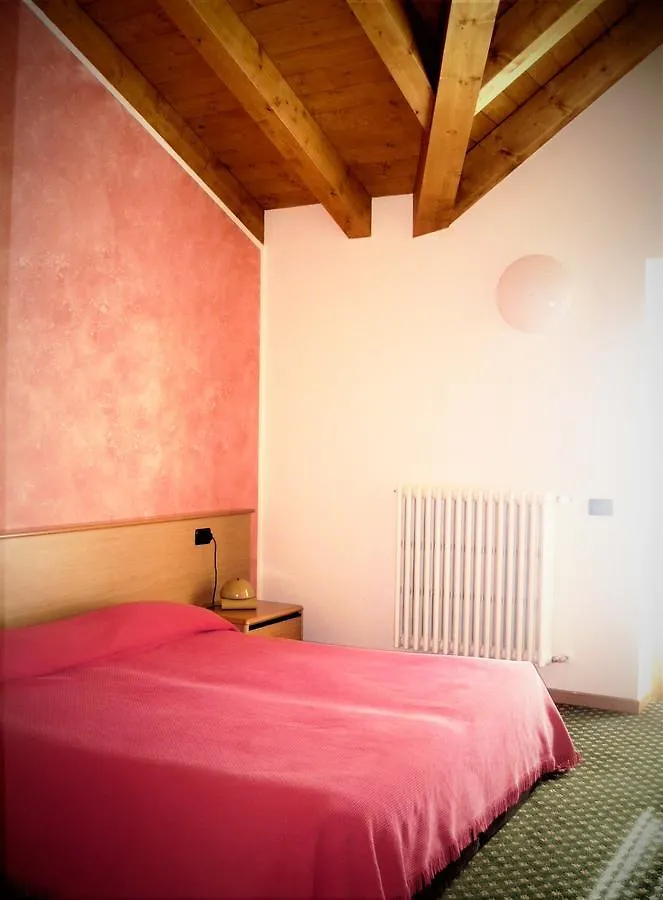 Hotel Belvedere Roana 3*,  Italy